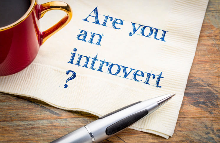 Introvert-Meaning-Hindi